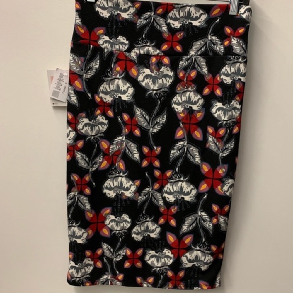 LuLaRoe Cassie abstract botanical skirt‎